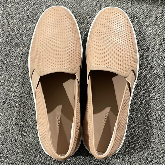 Vince Tan Sneakers with Textured Fabric and White Rubber Sole - Picture 1 of 7